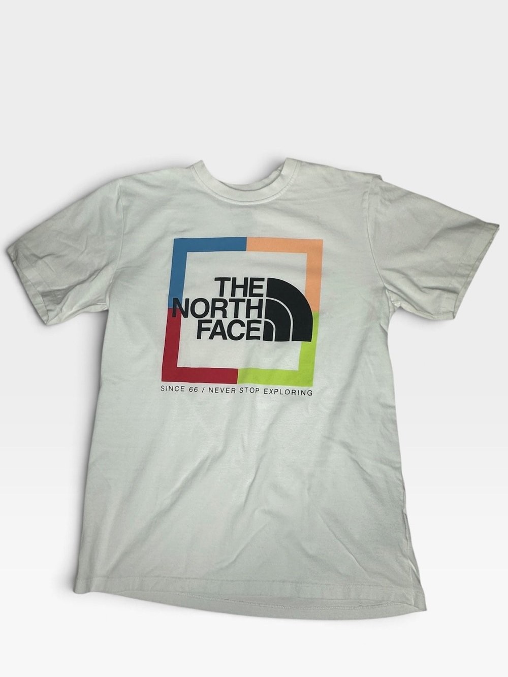 NWOT Men’s The North Face Graphic Tee S Runs Big